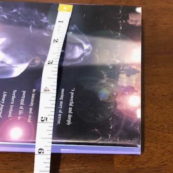 Spotlight Hardcover Signed Vintage Pre-Owned Book. - Picture 7 of 14